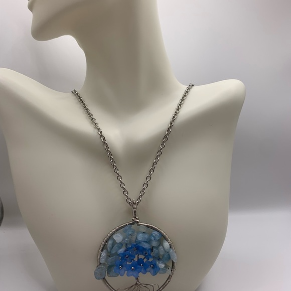 Stone family tree necklace - Picture 3 of 5